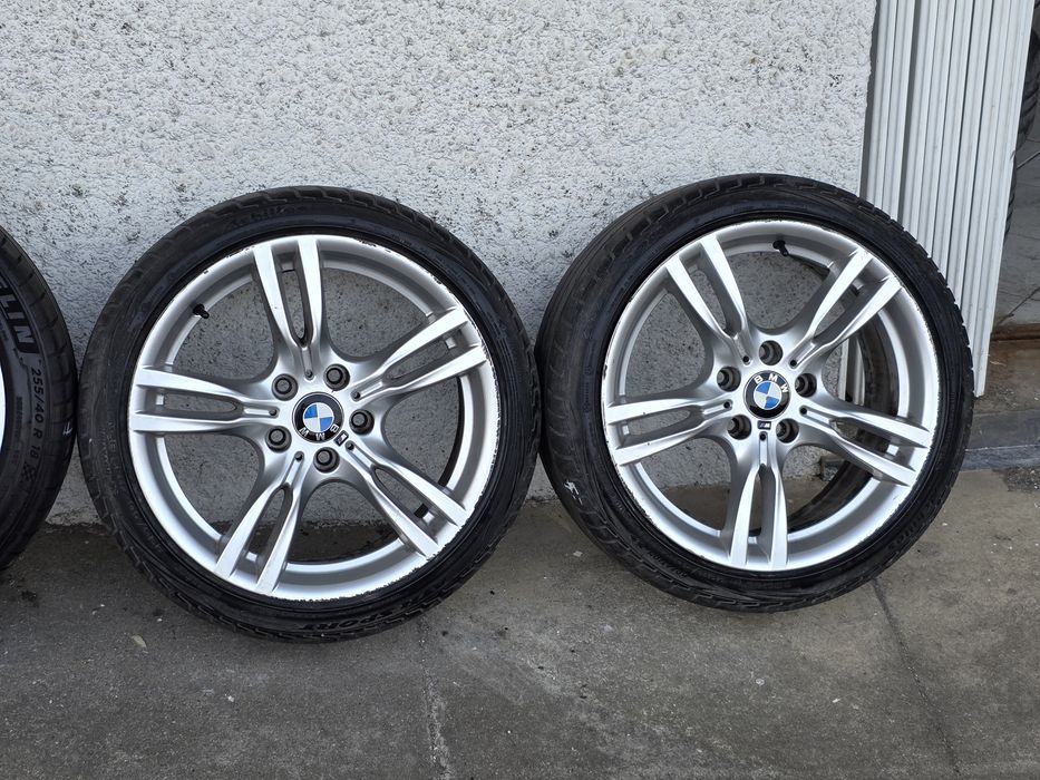 Jantes Originais BMW 18" Pack M 5x120 com Pneus 225.50.18 + 255.40.18