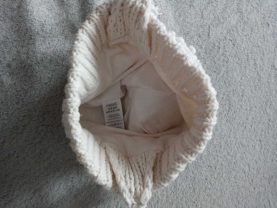 Sprzedam zestaw czapka+rękawiczki