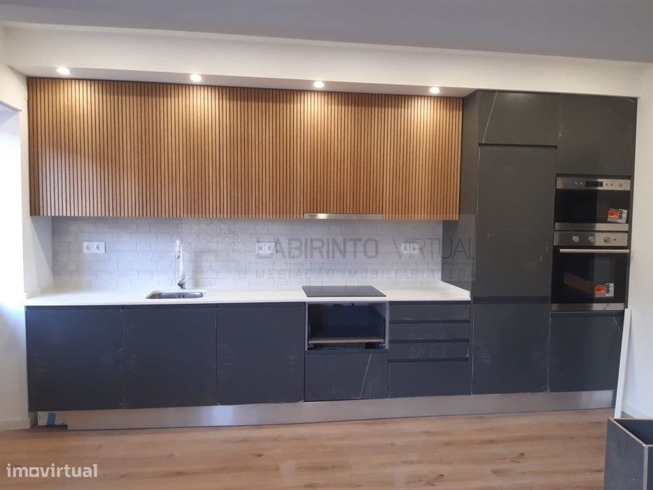 Vende-se T2+1 totalmente remodelado, ma Venteira, Centro da Amadora — Venteira, Lisboa