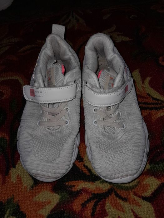 Кросовки на. дівчинку