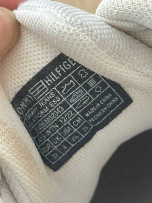 Tommy Jeans buty sneakersy białe na platformie 39