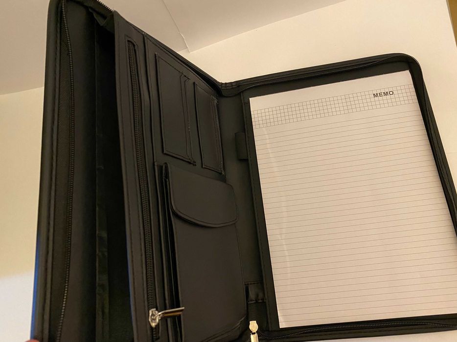 Pasta Porta-Documentos com Fecho