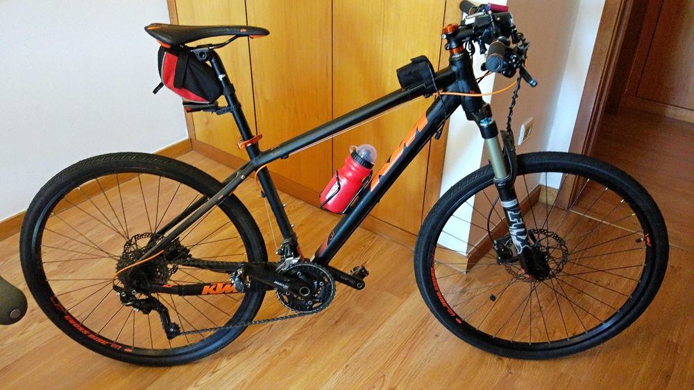 Vendo Bicicleta KTM Ultra 1964 27,5" 43cm suspensão FOX
