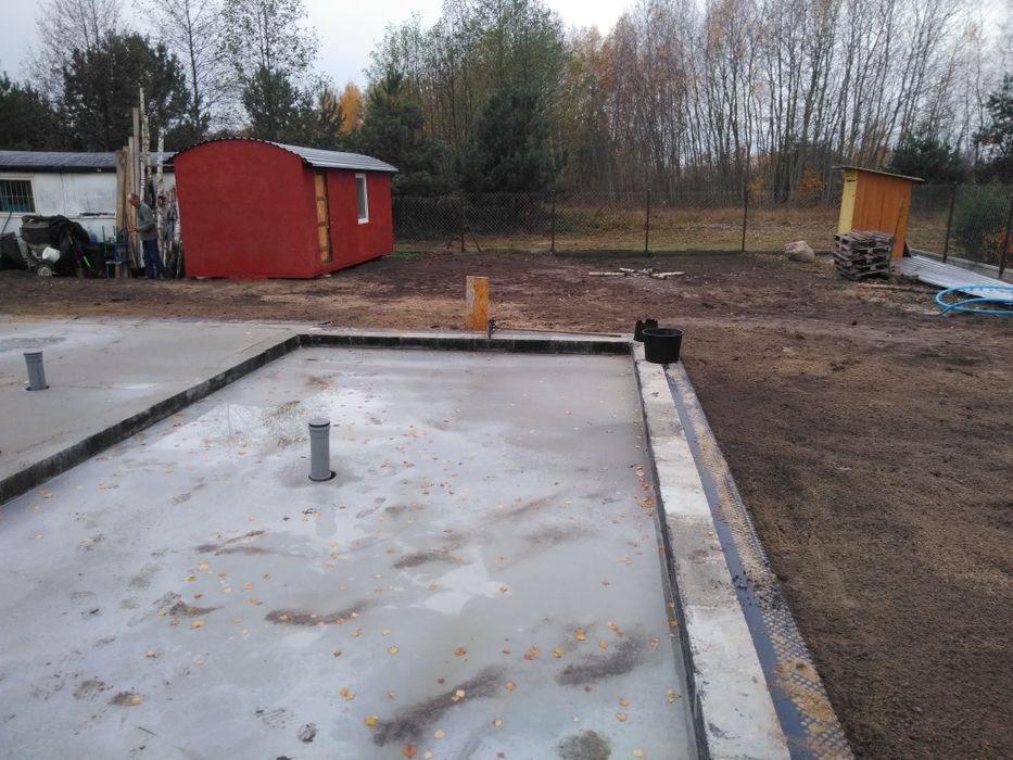 Barak na budowe odrestaurowany