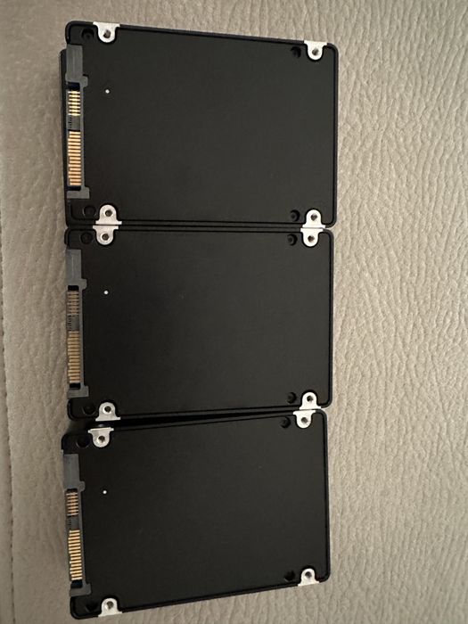 "EMC Samsung (MZ-ILT3T8A) - 3.84TB (SFF 2.5in) SAS-3 12Gbps SSD"