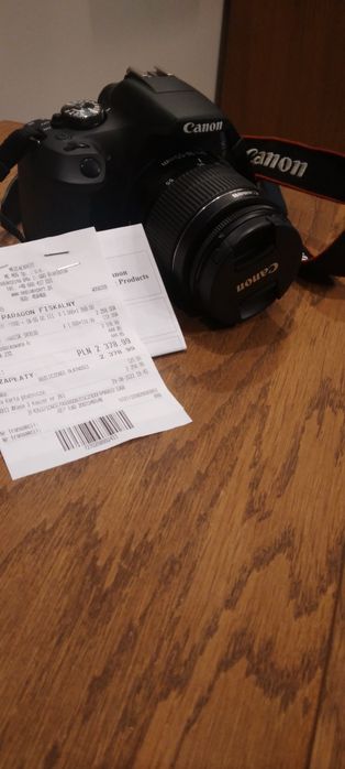 CANON EOS 2000D lustrzanka