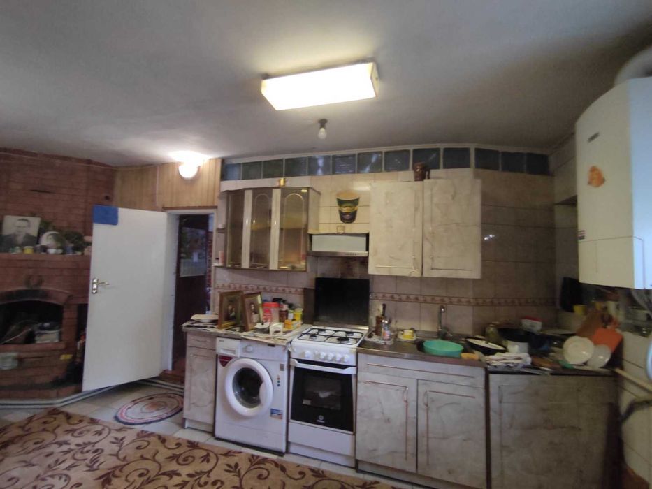 Продам дом с 2 эт мастерской Чугуев