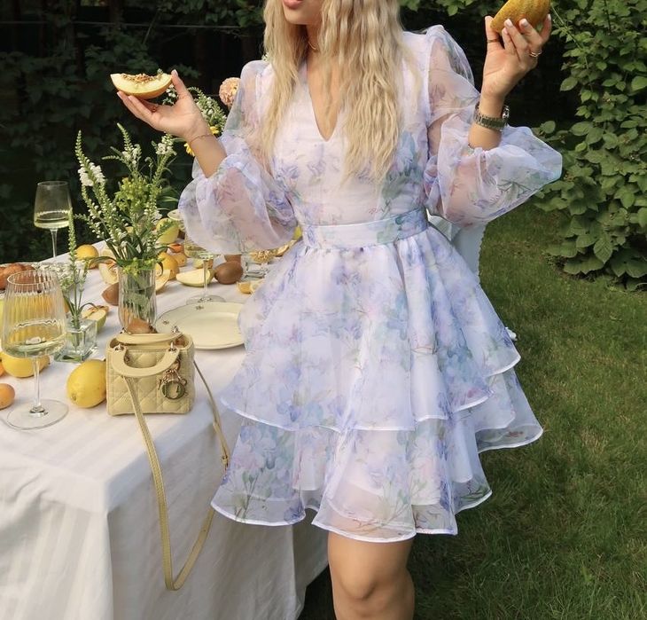 Неймовірна сукня QUEEN & Bе