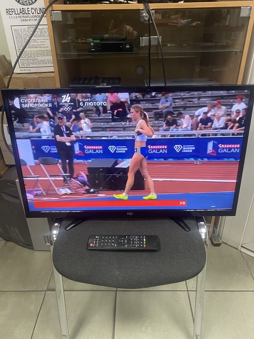 Телевизор Ergo LE32CT2500AK SMART б/у