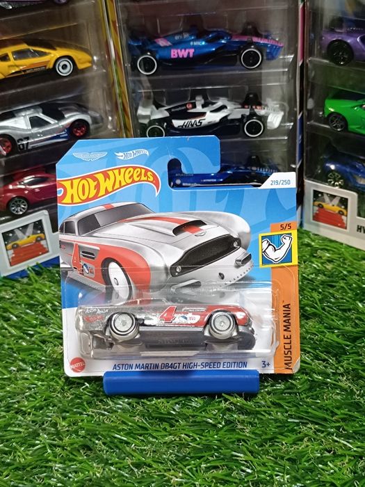 Hot Wheels Aston Martin DB4GT High-Speed Edition