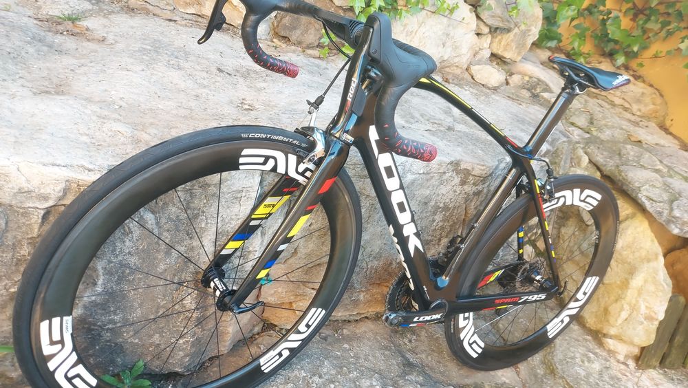 LOOK 795 Light Aero – SRAM Red eTap t54