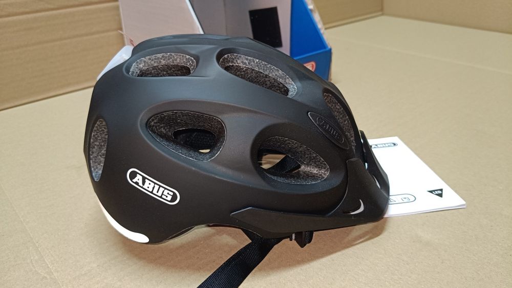 ABUS Youn-I ACE kask miejski z wbudowanym tylnym światłem LED  rozm.48-54