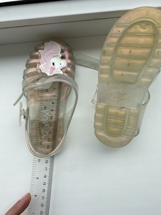 Босоніжки для красуні