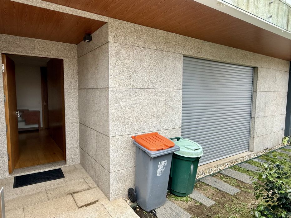 Moradia T3 de 3 Pisos em Argoncilhe – Excelente Oportunidade