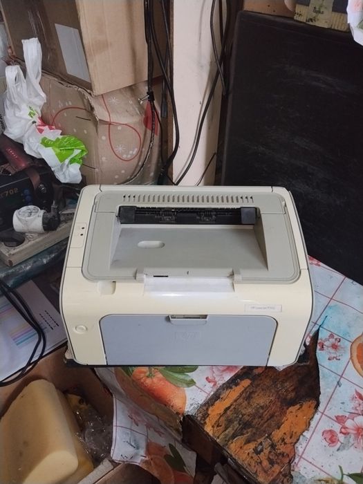 Принтер  HP 1102