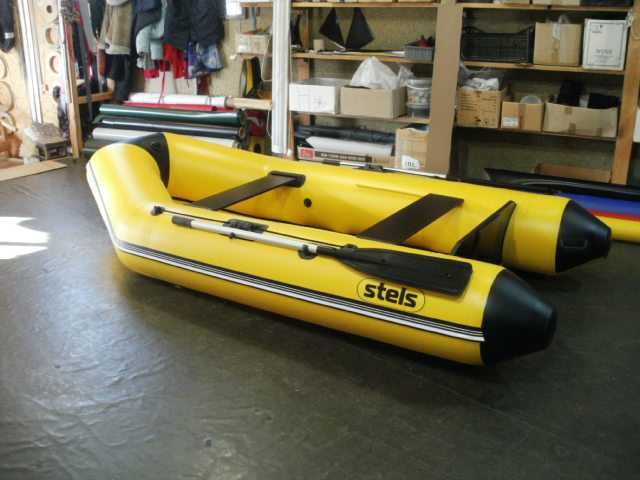 Лодка надувная моторная/гребная "Stels"