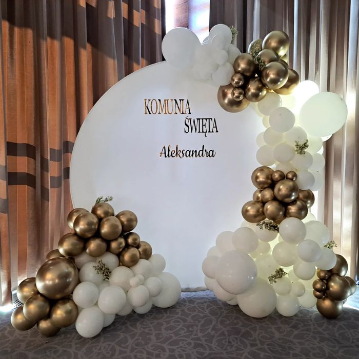 Dekoracja balonowa koło ścianka na chrzest komunia roczek balony