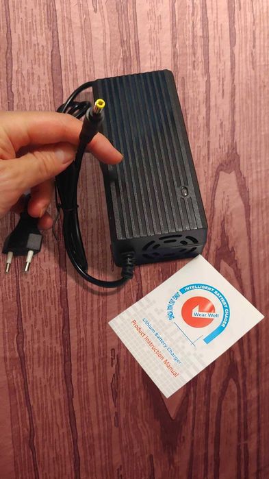 Зарядное устройство 48V (54,5V) 2A Li-Ion 13s Активное охлаждение куллер Зарядка 5.5x2.1 новый