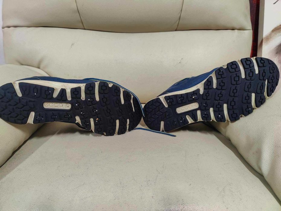 Sapatilhas Ecco Multi-vent 42