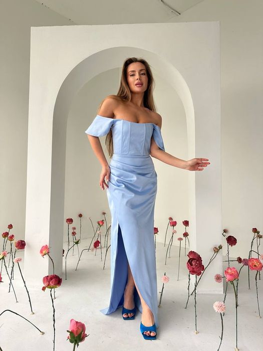 Сукні на випускний вечір