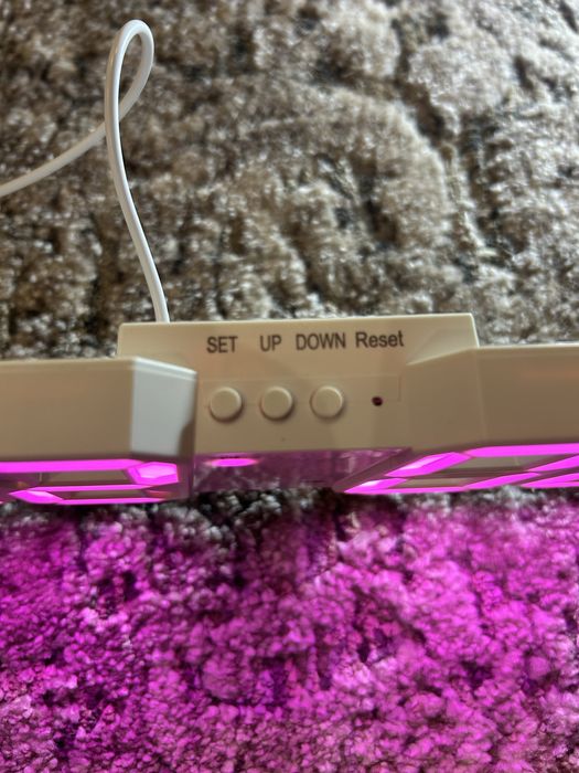 Електронний годинник  з LED освітленням