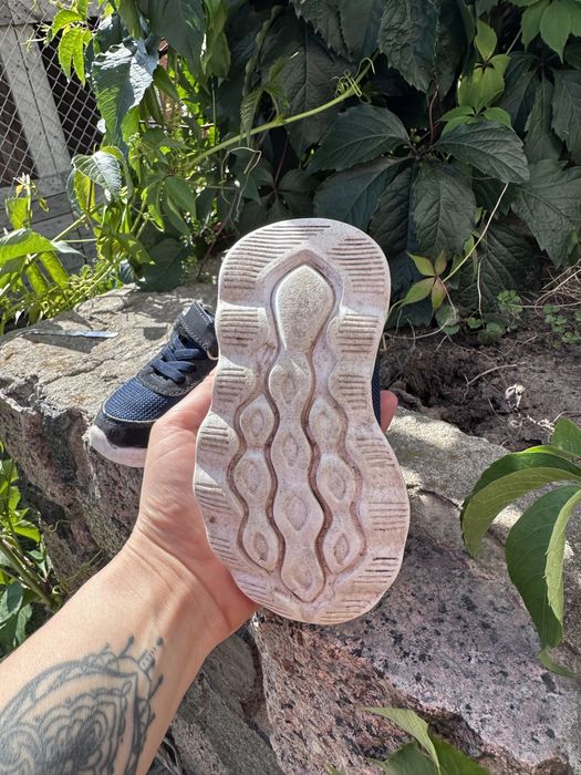 Дитячі кросівки