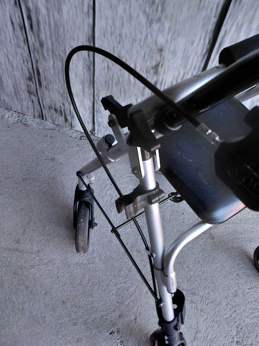 chodzik , balkonik rehabilitacyjny / 201