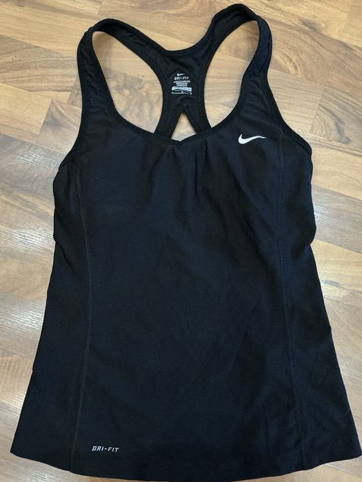 Женская спортивная майка Nike Найк размер M