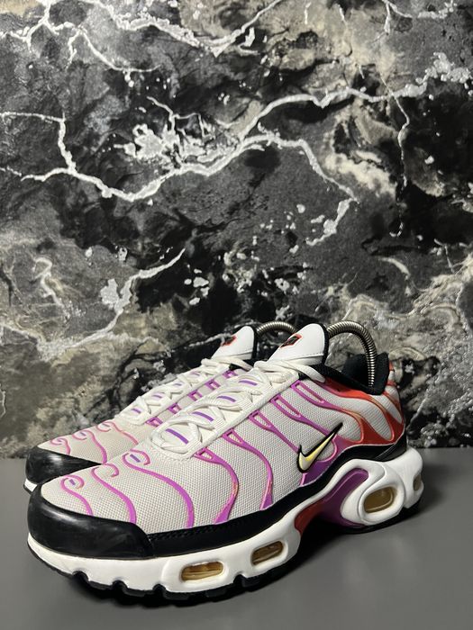 Кросівки чоловічі Nike Air Max Plus TN Gradient Pink 40.5р