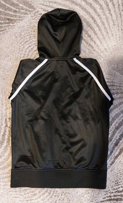 Bluza sportowa kurtka r.134/140 jak nowa