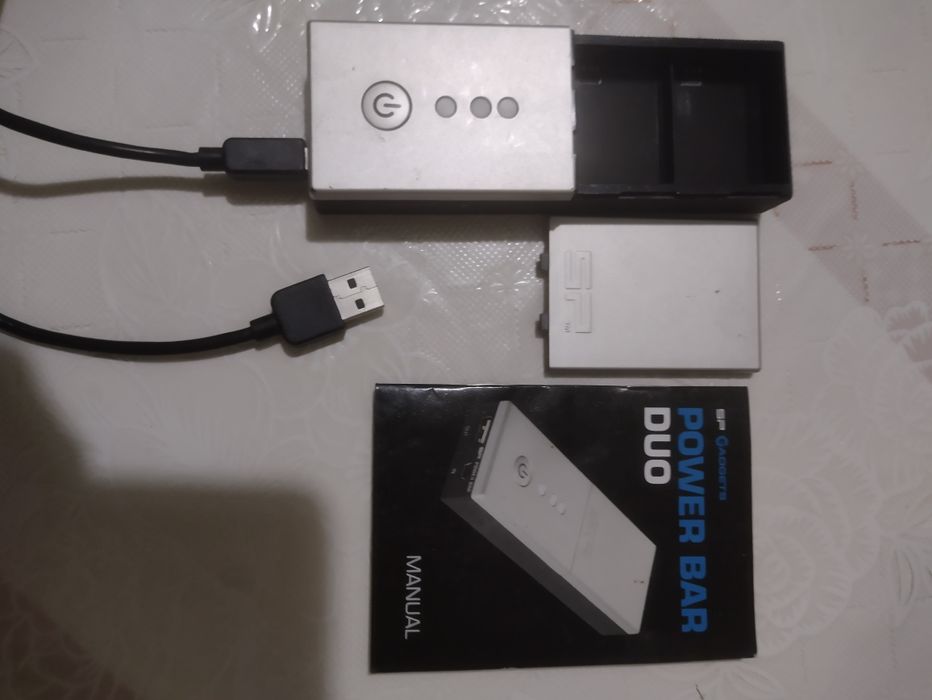 Зарядний пристрій для акумуляторів від камер Pro (SP Power Bar Duo, 53040)
