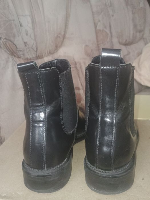 Jesienne skórzane botki R37