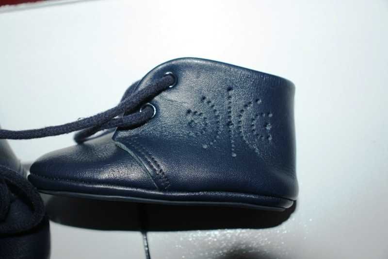 Sapatos em pele azuis como NOVOS CUQUITO T.19