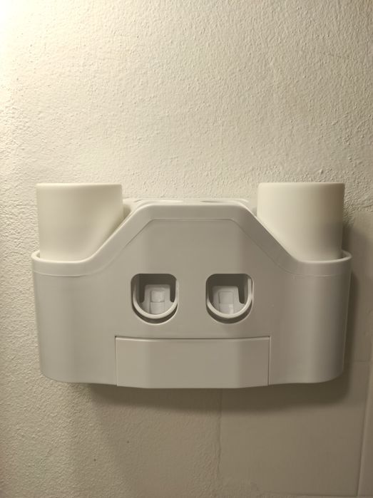 Dispensador pasta dentes