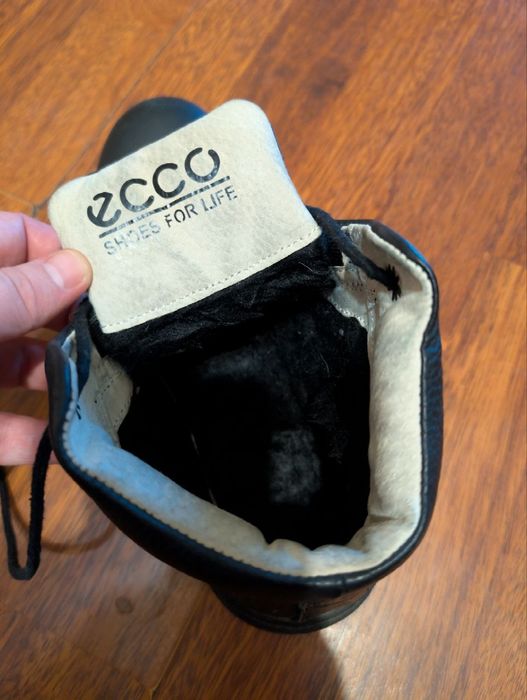 Черевики фірми ECCO