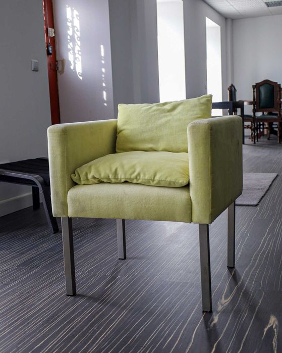 Cadeiras E Poltronas