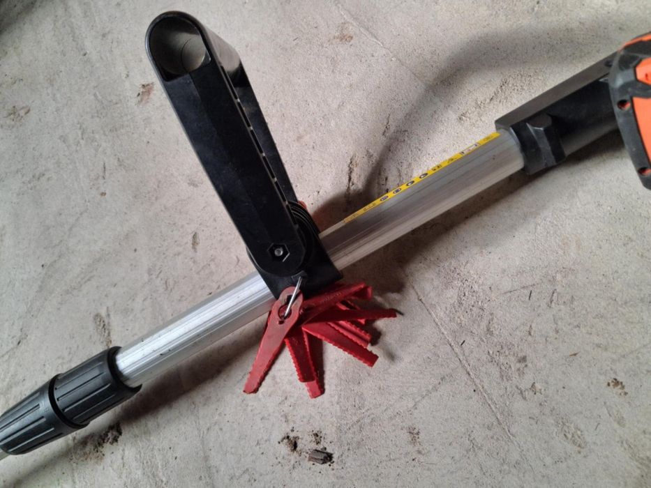 Продам акумуляторну косарку Дніпро М