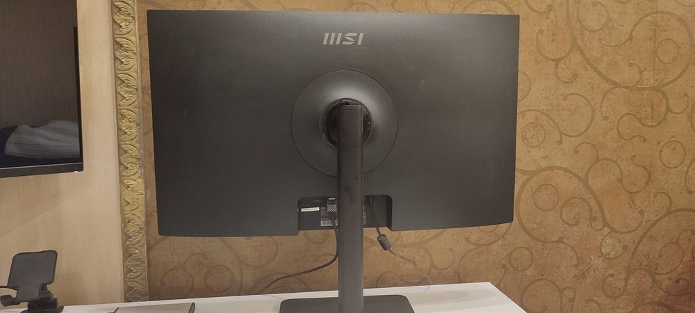 Монітор msi md271p