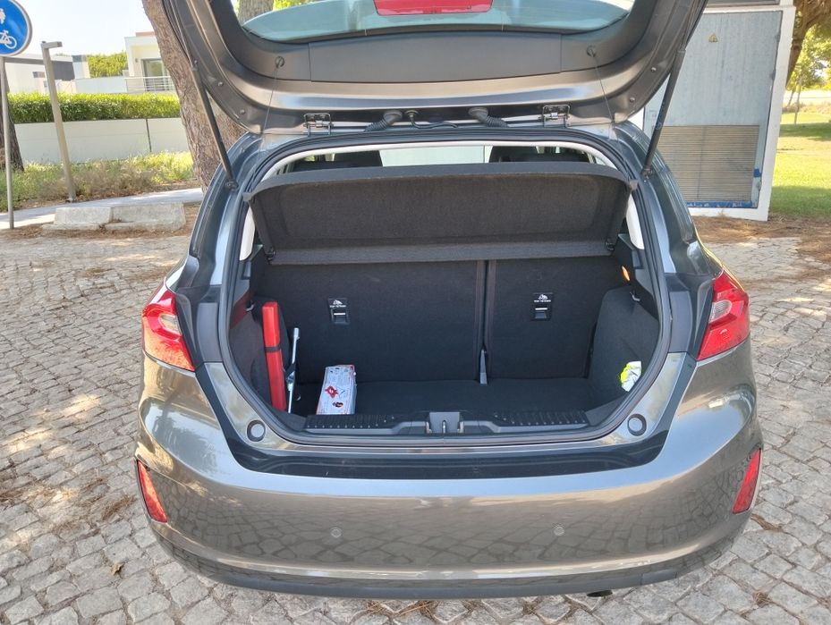 Ford Fiesta Business 1.1 – 85 cv | Janeiro 2018 | 56 300 km