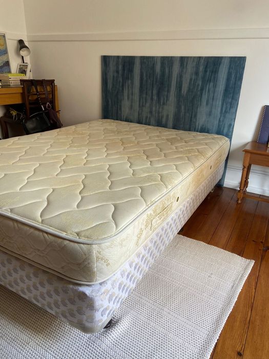 Colchão Sommier e Cabeceira