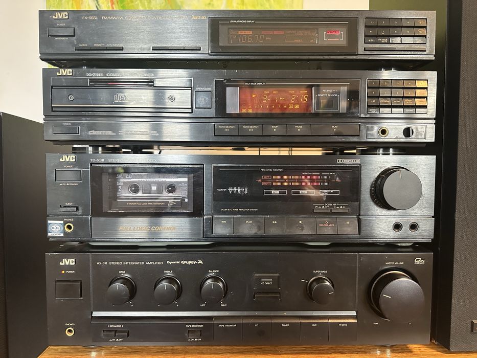 JVC Hi-Fi стійка AX-311 XL-Z444 TD-X311 FX-555L Повністю робоча. Без пультів.
