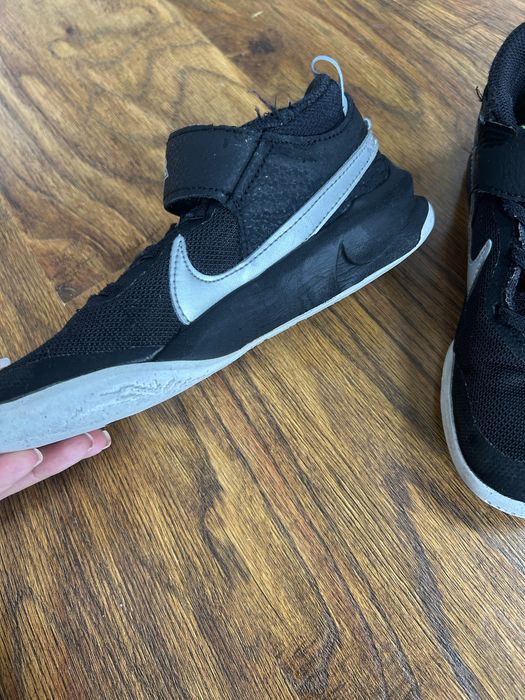 Buty sportowe NIKE 32