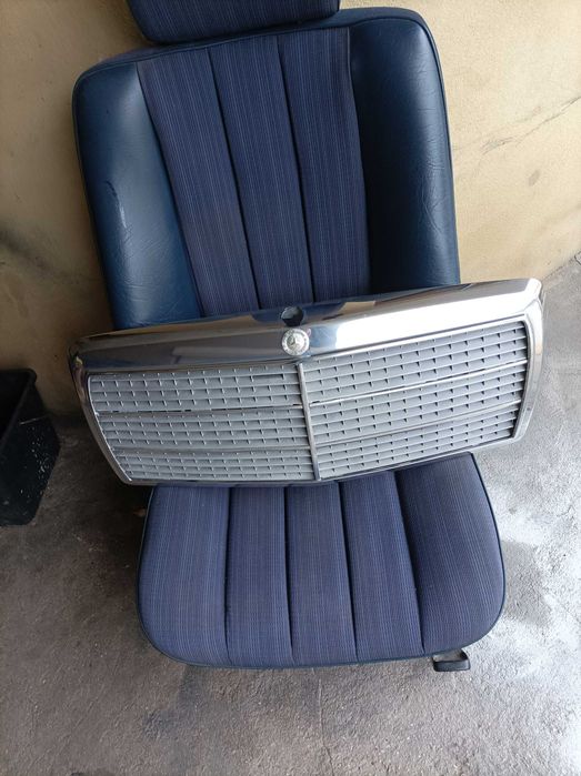 Grelhas Mercedes 190 e W124 Originais