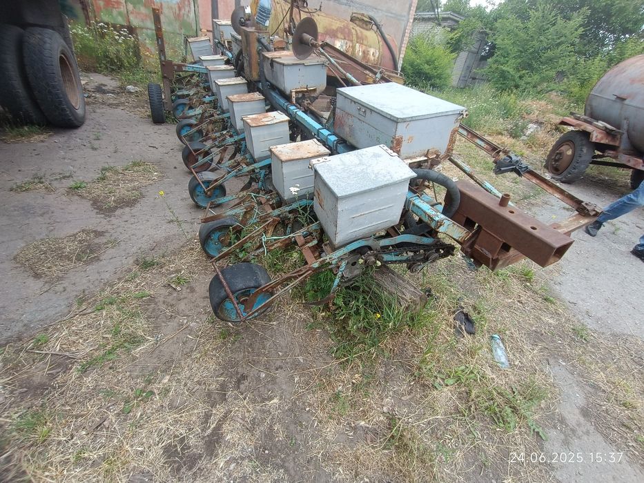 Сівалка пропашна СУПН-8