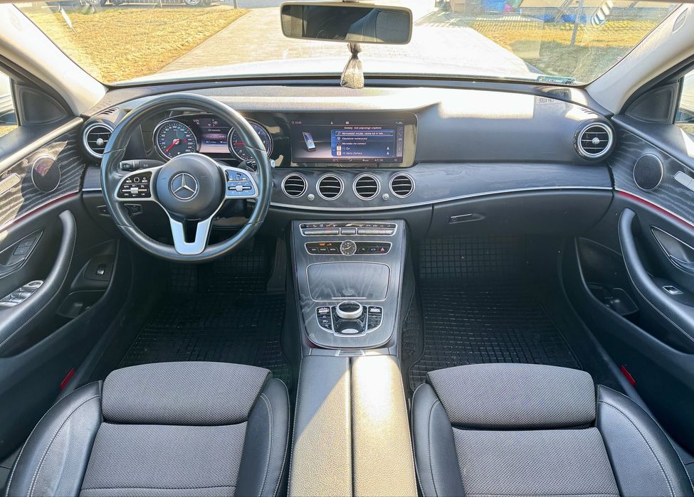 Mercedes-Benz W213 E200D 2018r. AVANTGARDE Przebieg 144 tys.