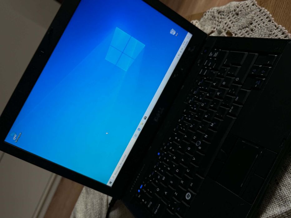 Laptop dell sprawny