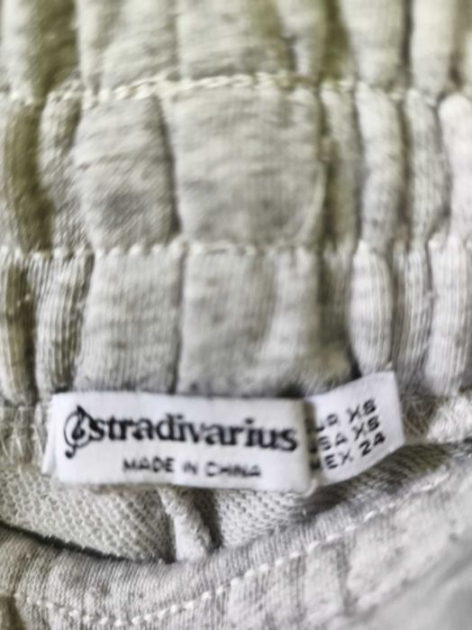 Spodnie dresowe roz. XS Stradivarius