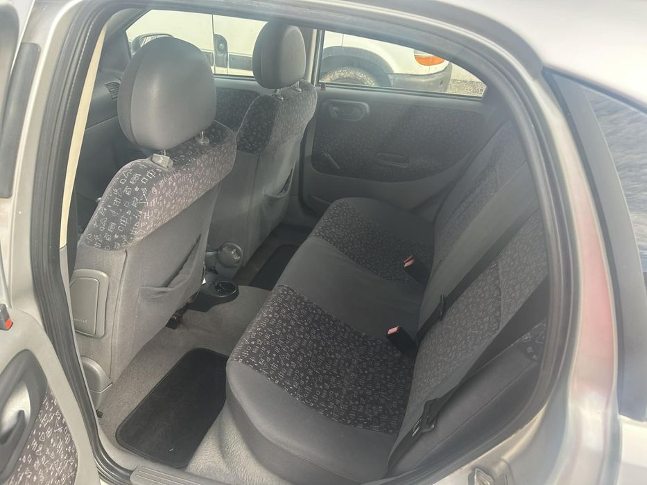 Opel corsa c 1.2 gasolina