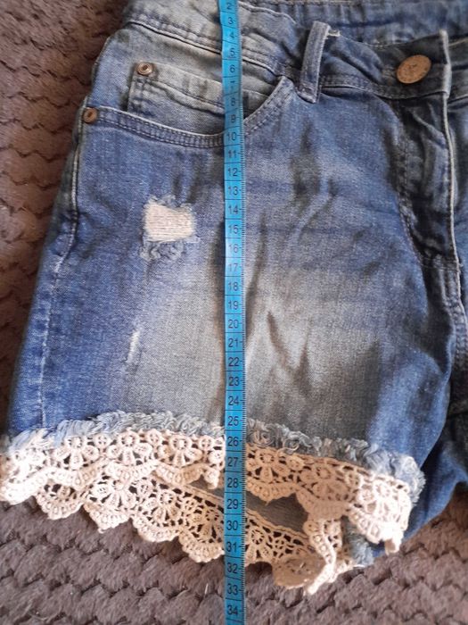 Spodenki szorty z koronką
