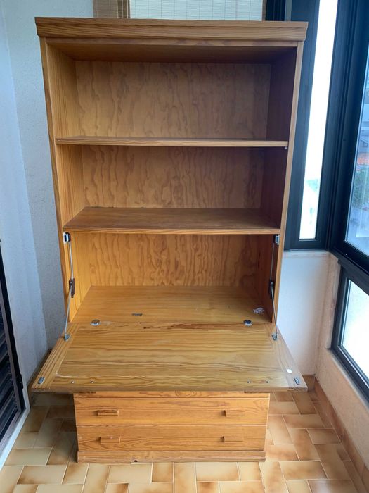 ARMÁRIO ESCRIVANINHA DE PINHO COM 3 GAVETÕES